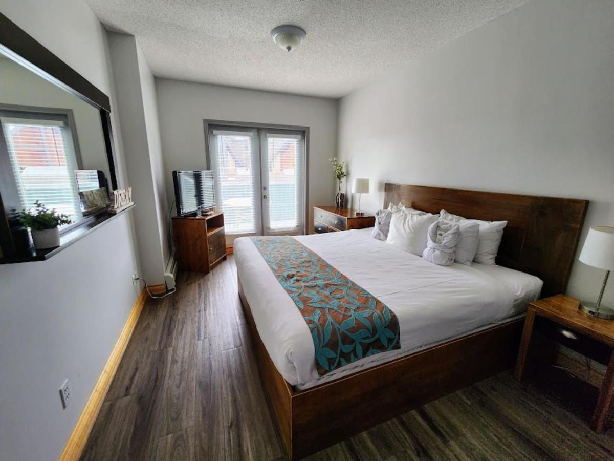 Sunset Resorts Canmore And Spa Bagian luar foto