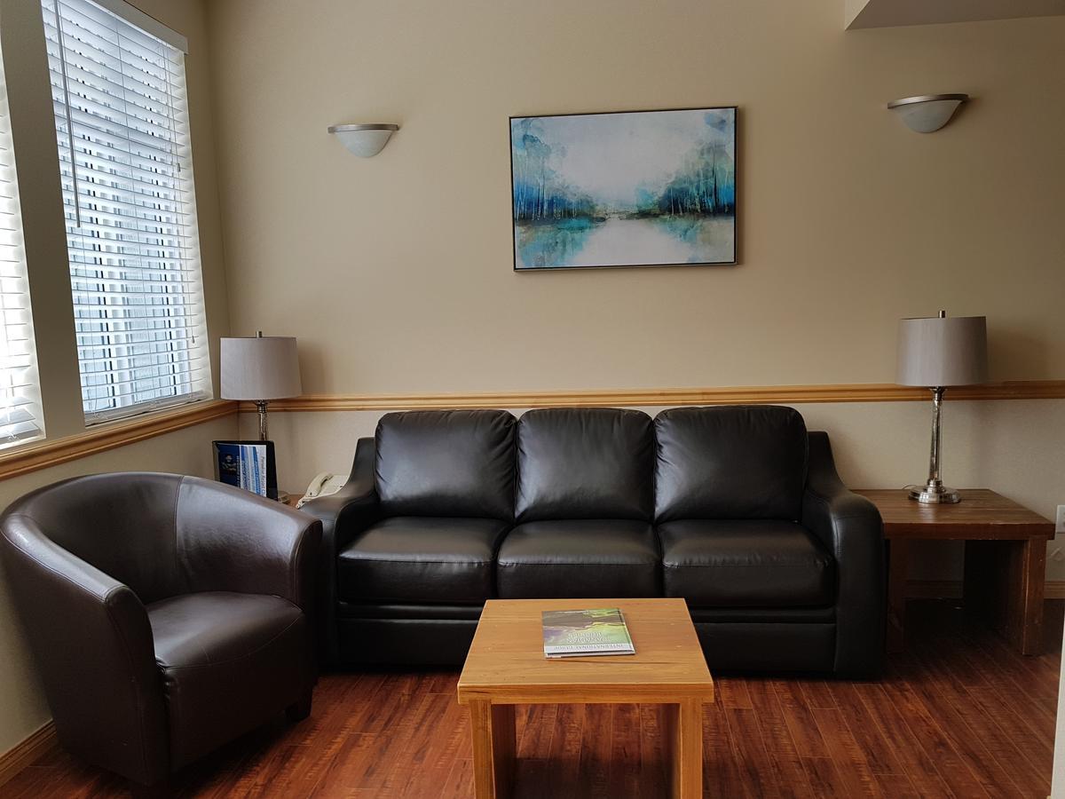Sunset Resorts Canmore And Spa Bagian luar foto