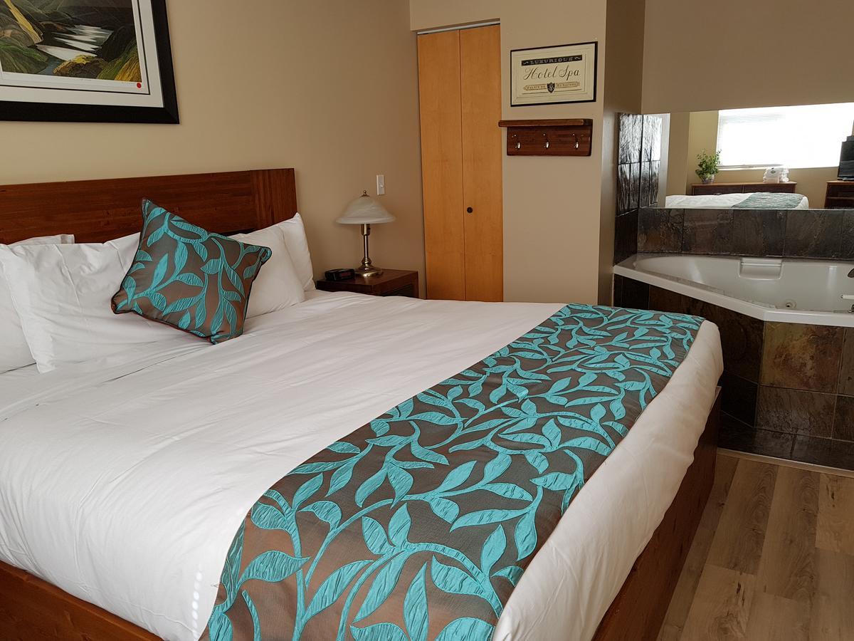 Sunset Resorts Canmore And Spa Bagian luar foto